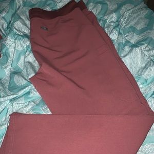 FIGS kade cargo pants mauve size large